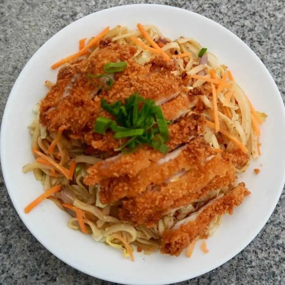 spc.Nouilles sautées poulet croustillant